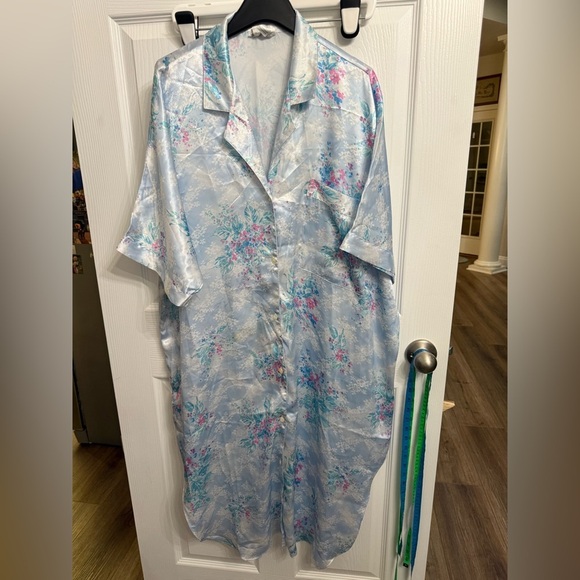 Miss Elaine VTG Long Robe Kaftan House Coat Short Sleeve Satin Pastel Floral M - Picture 1 of 4